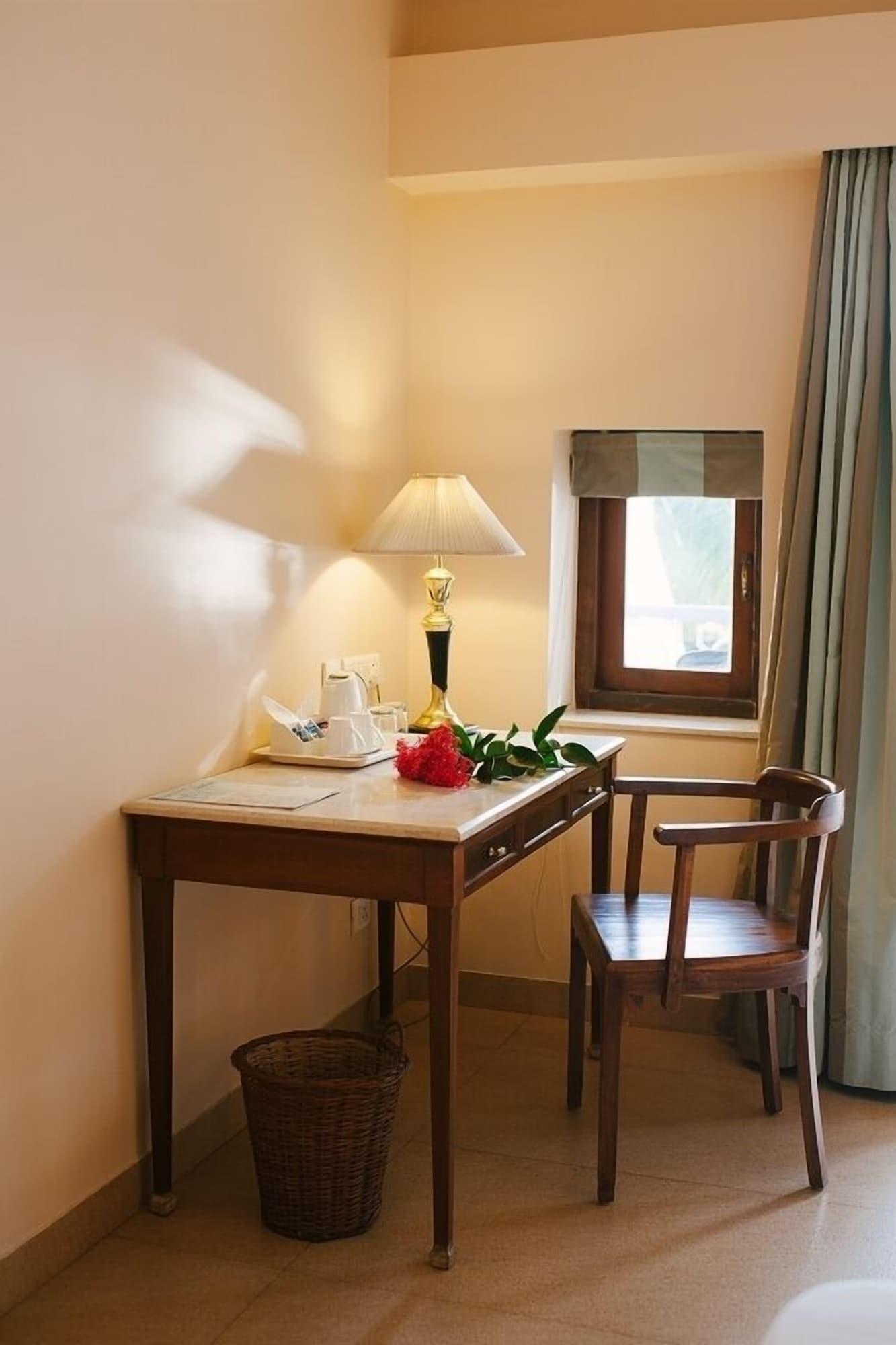 Prainha Hotel Dona Paula Exterior photo