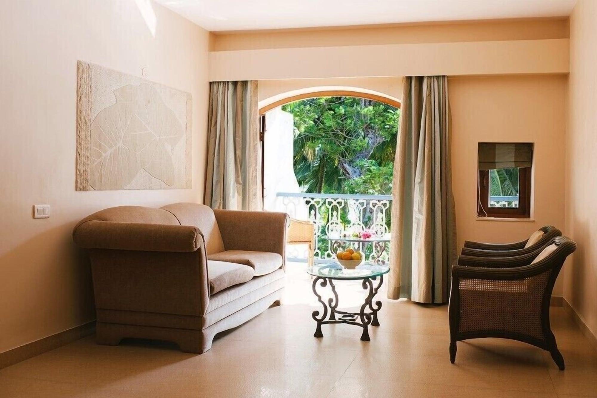 Prainha Hotel Dona Paula Exterior photo