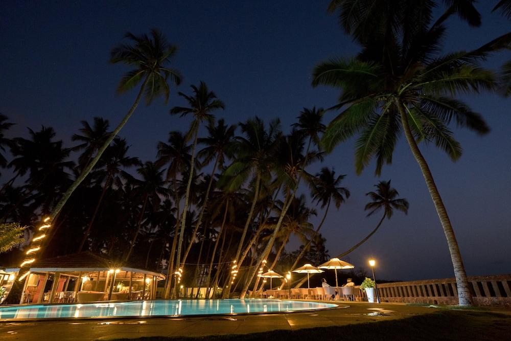 Prainha Hotel Dona Paula Exterior photo